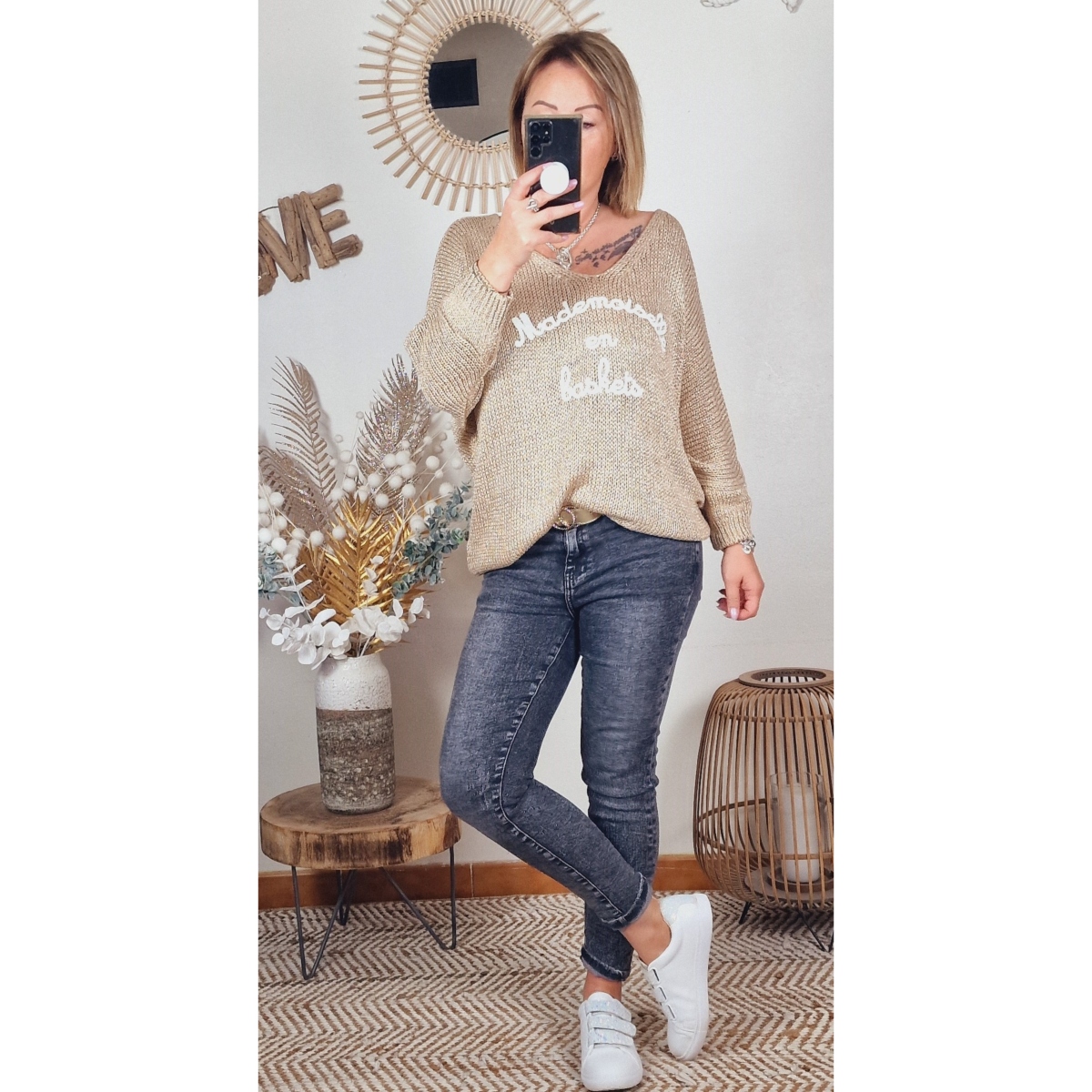 Sweat Femme MADEMOSELLE EN BASKETS Doré | Fashon, Sweatshrts, Sweaters