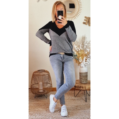 PULL ROMANE NOIR