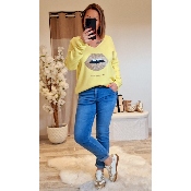 PULL BOUCHE JAUNE